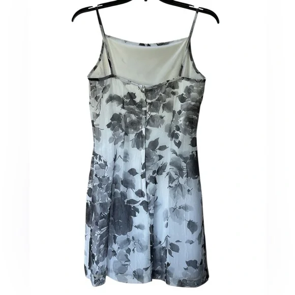 Byer Too Black White Floral Overlay Dress Y2K Size 9 - Picture 5 of 9